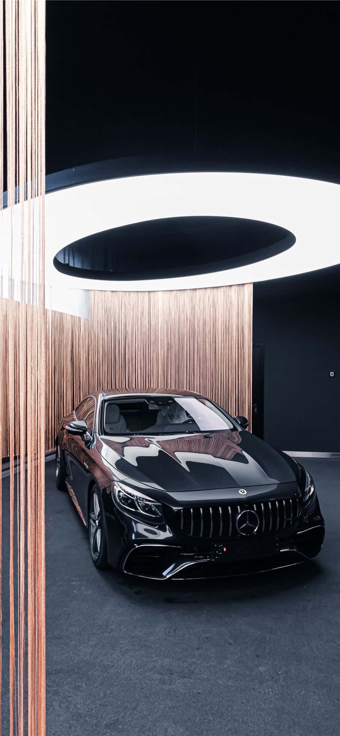 Черный iPhone Xs Mercedes Amg Фон Шоурума Шпалери