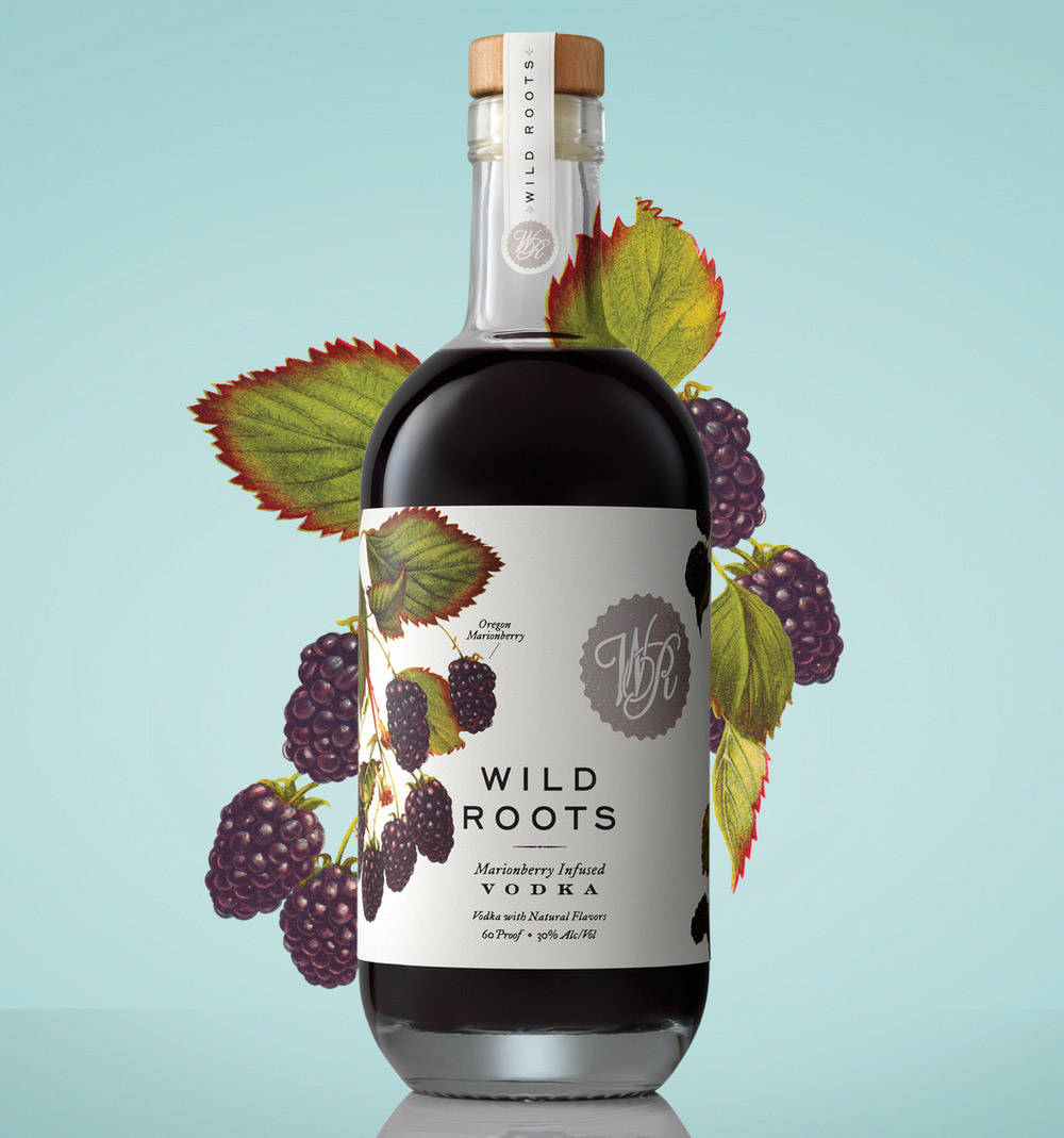 Водка Wild Roots с марионберри и свежими ягодами Шпалери