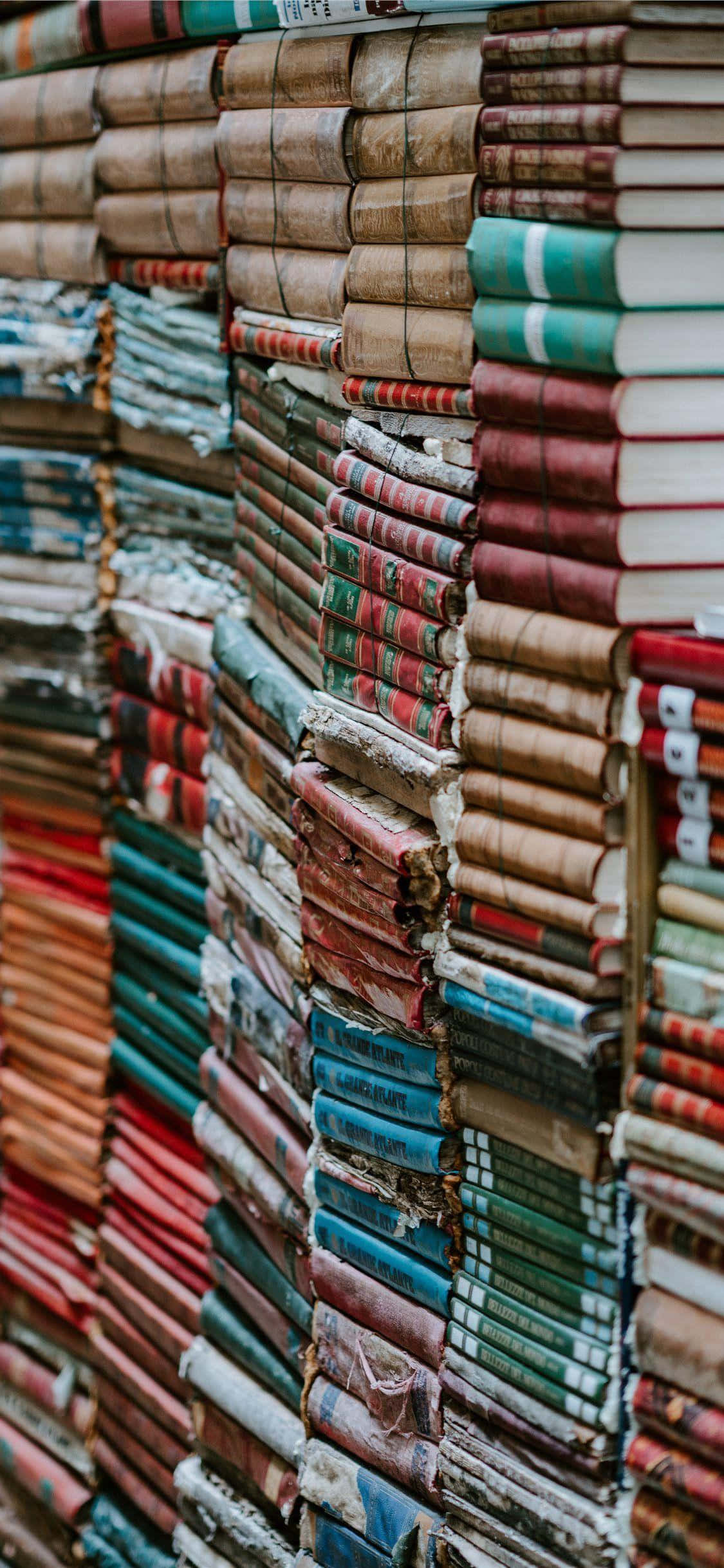 Досліджуйте нові ідеї с Books iPhone Шпалери