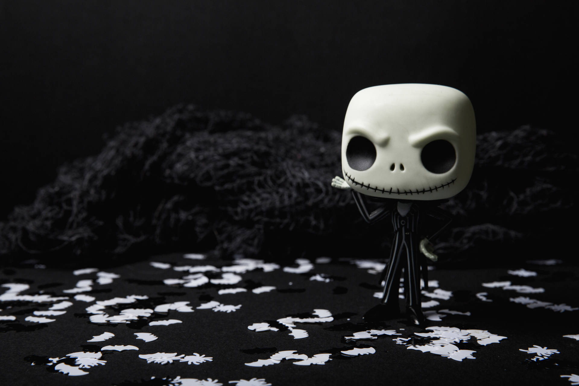 Шпалери «Кошмар перед Різдвом» із лялькою Funko Pop Джека Скеллінгтона. — Жах перед різдвом Шпалери