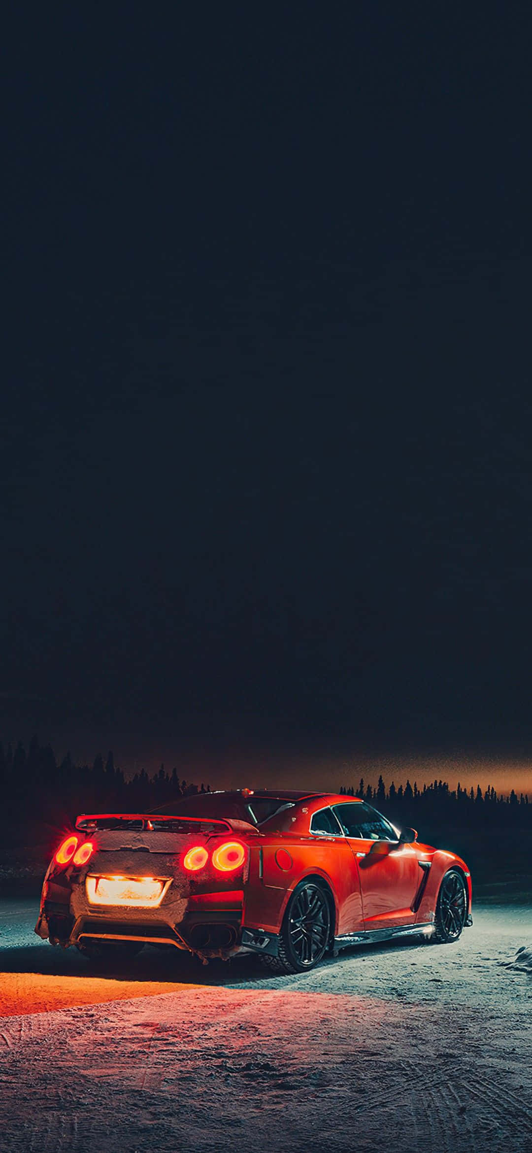 Динамичный Nissan R35 GTR, демонстрирующий мощь и стиль Шпалери