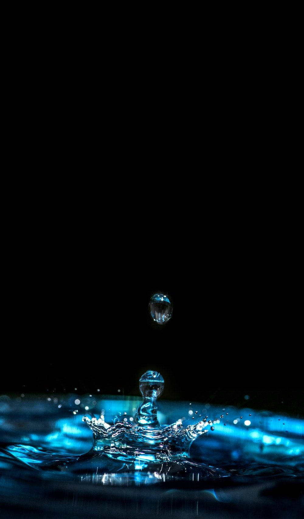 Естетика водяної капли темно-синий HD Шпалери