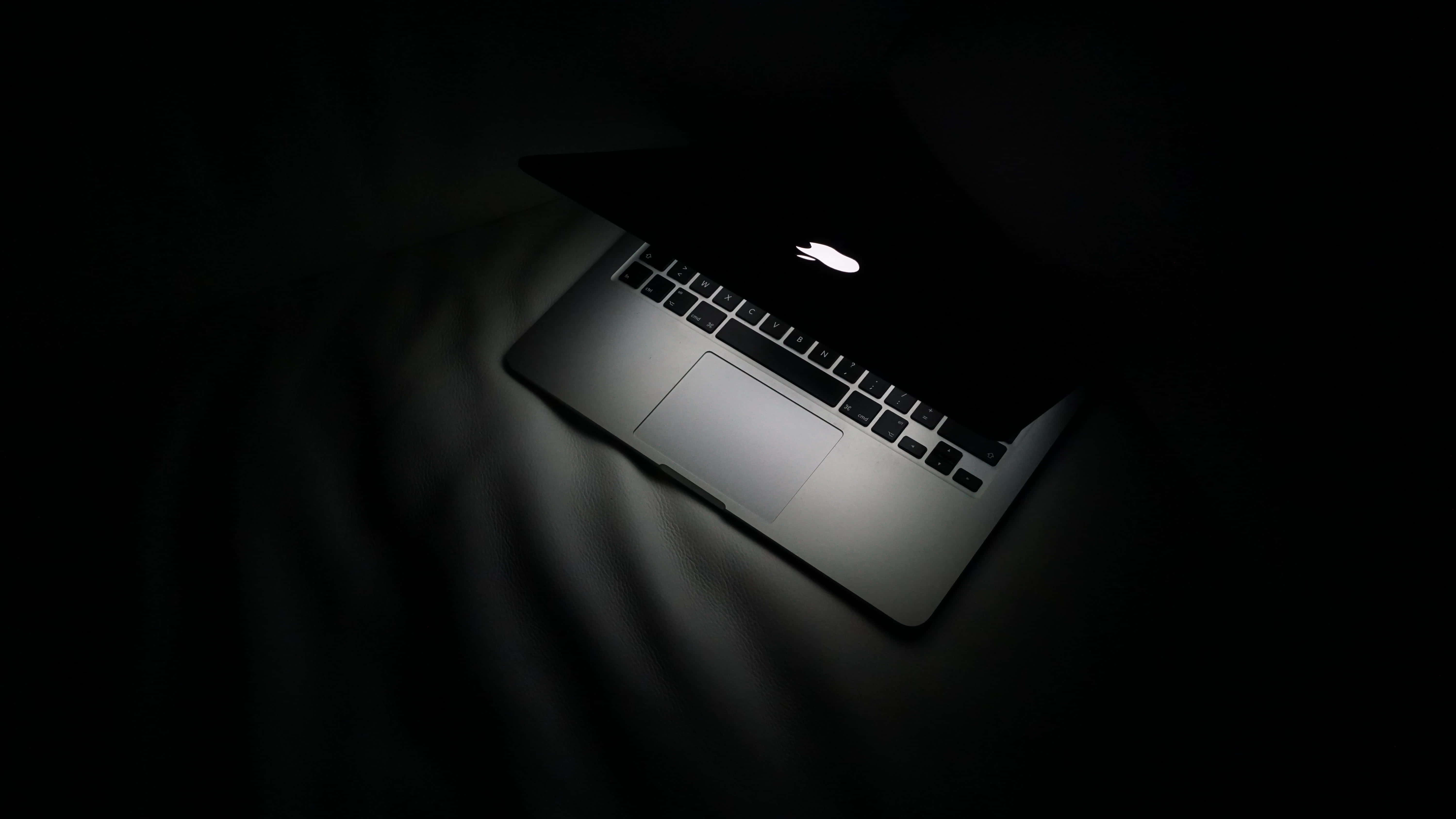 Естетичний Macbook — вишуканий дизайн з інноваційним стилем. Шпалери