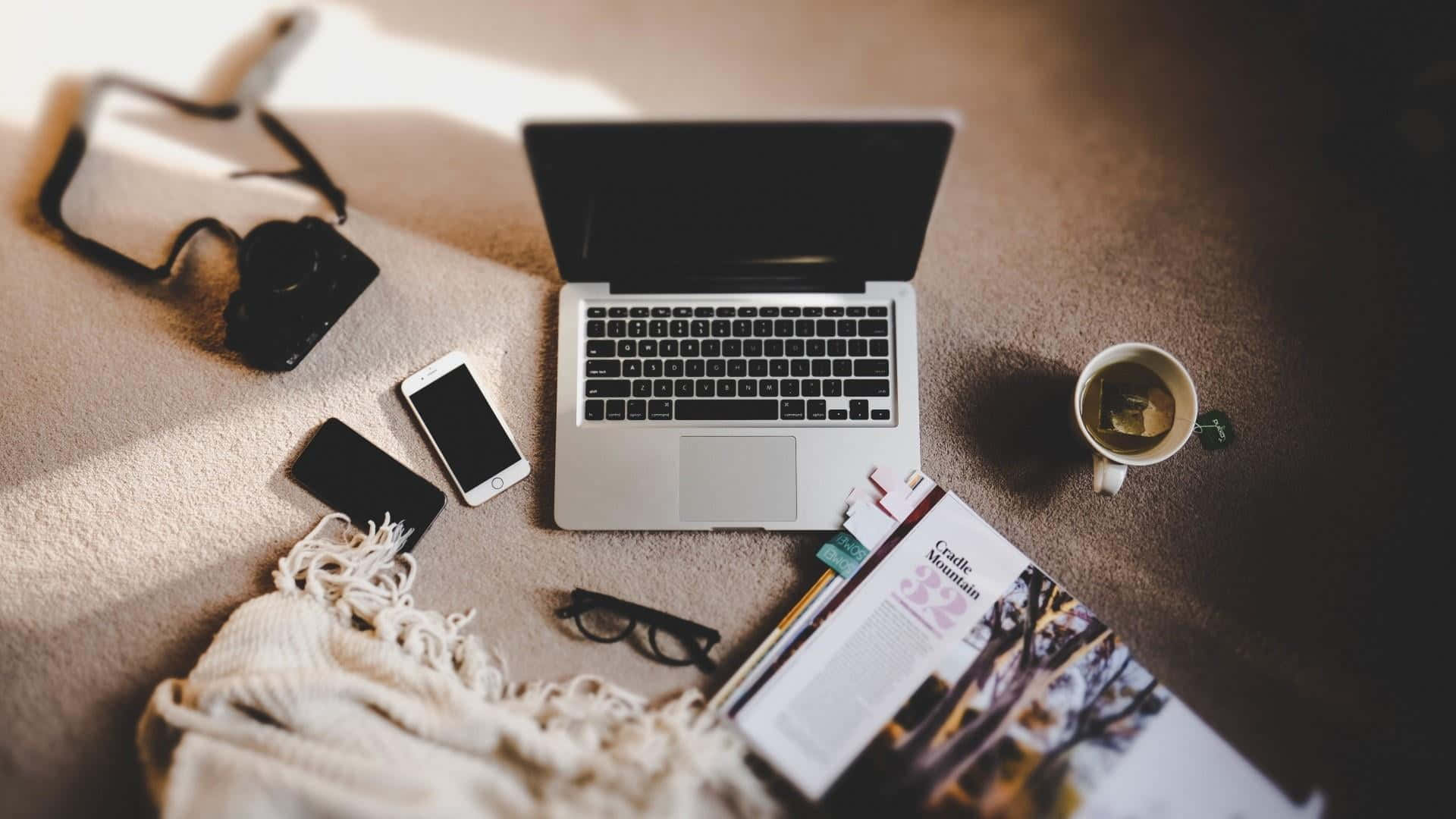 Естетичні фото Macbook Шпалери