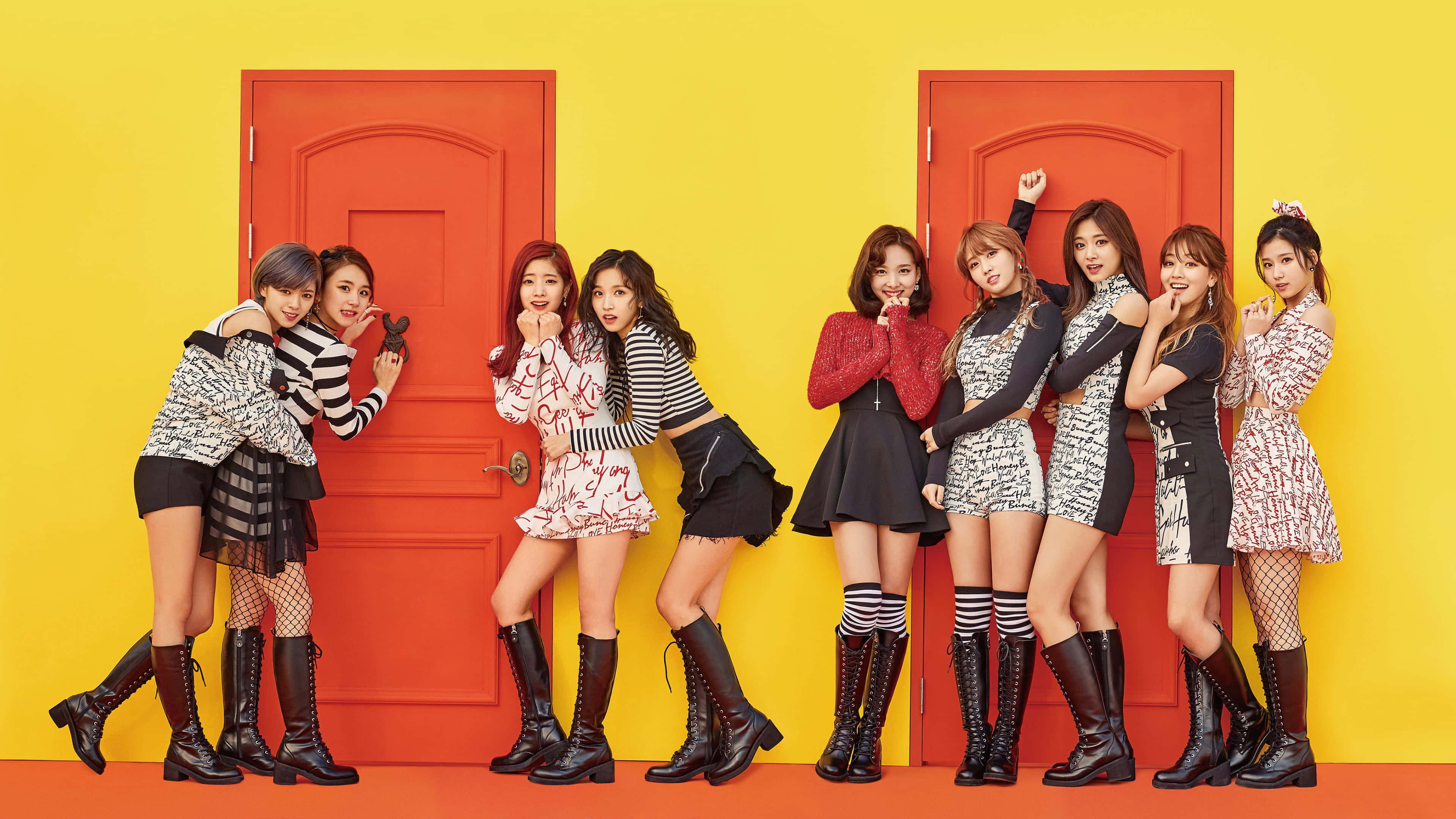 Зачаровуючі моменти з K-pop гуртом Twice Шпалери