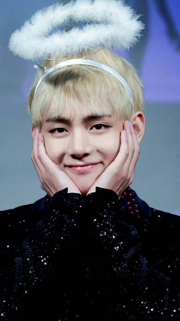 Милий V з BTS у німбу Шпалери