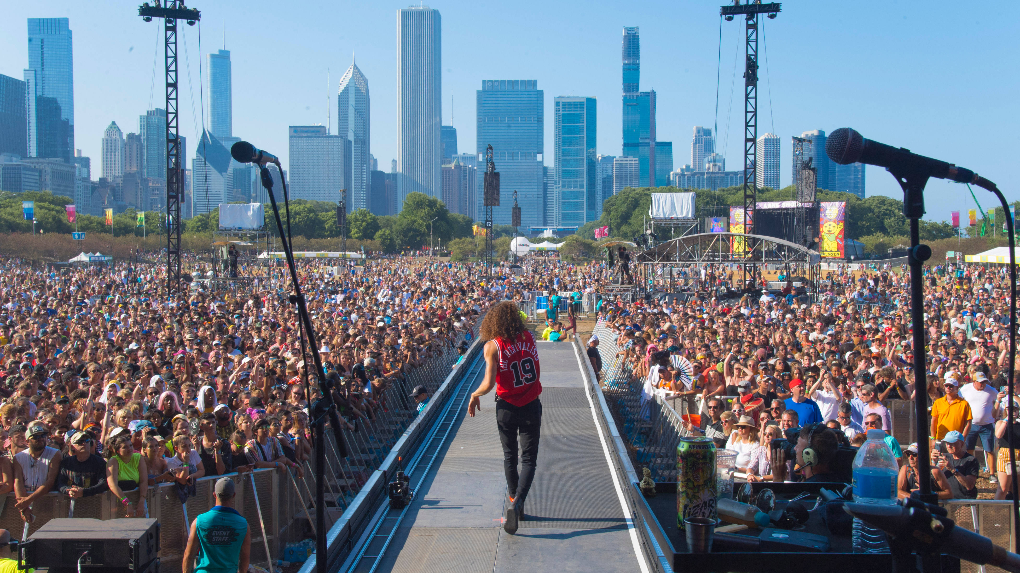 Насолaждайтесь сонячным літним днем на Lollapalooza в Чикаго! Шпалери