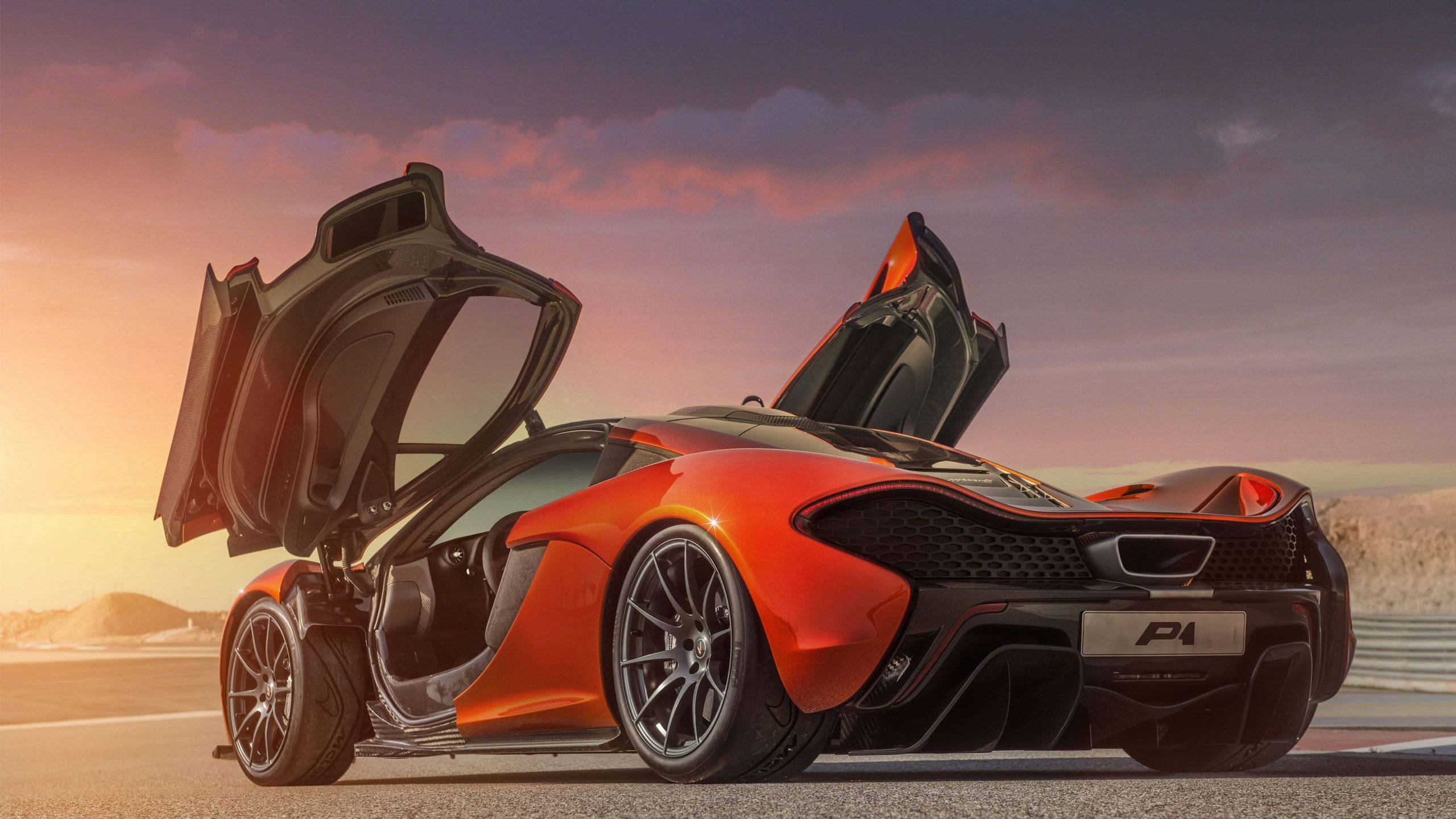 Неймовірно круті автомобілі McLaren Volcano Шпалери