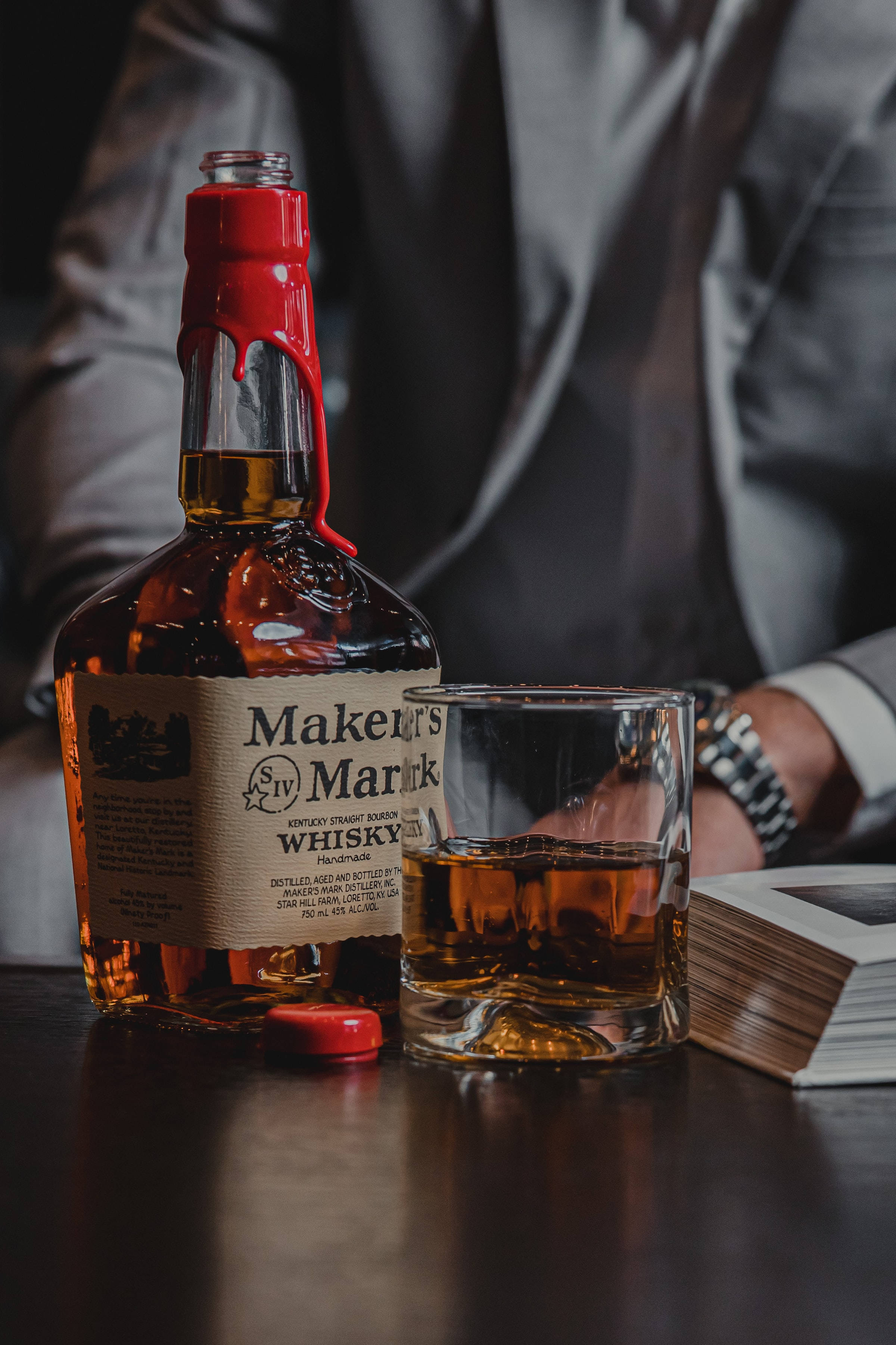 Подпись: Вкус совершенства - Maker's Mark Whiskey Шпалери