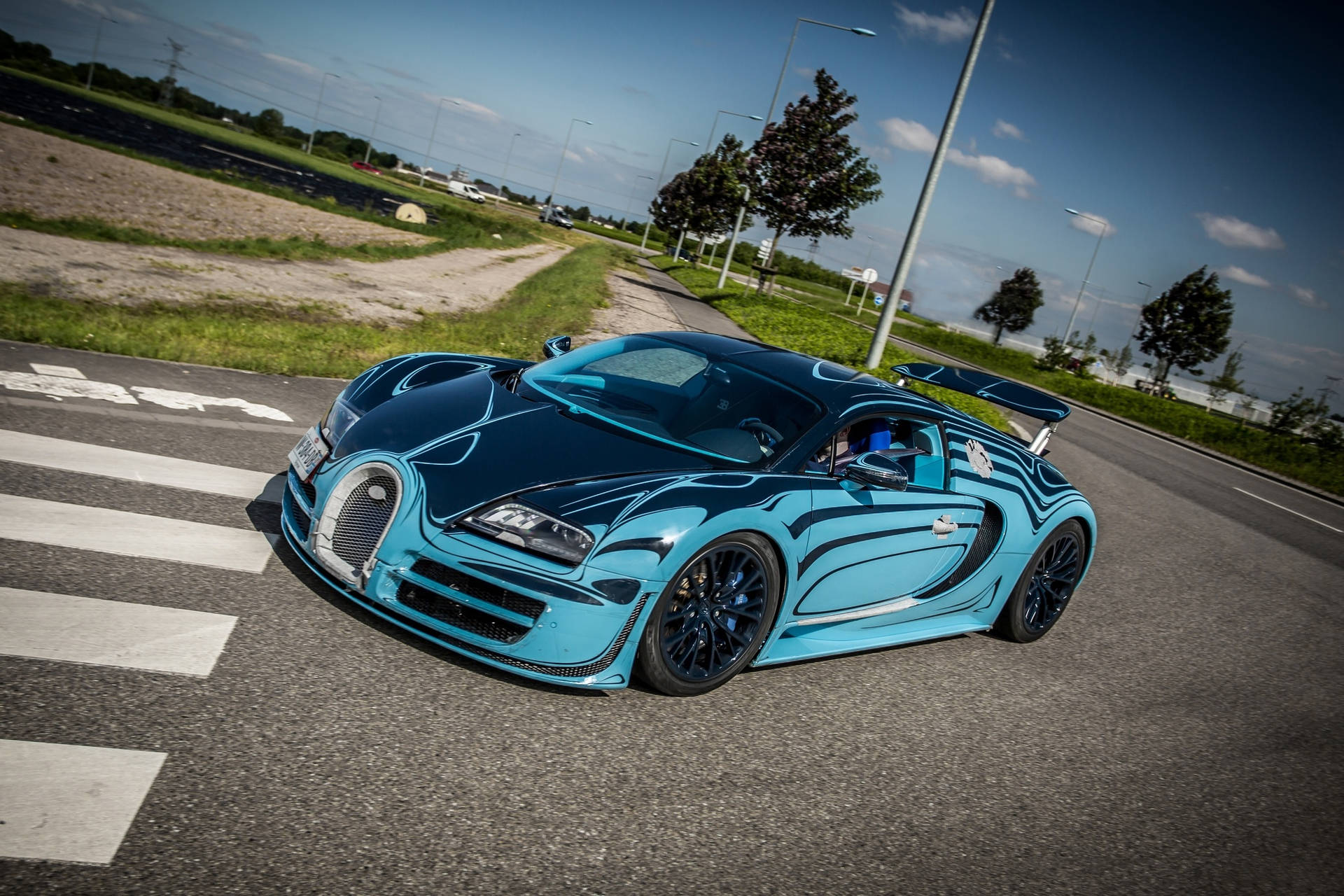Шпалери сапфірово-синього Bugatti Veyron