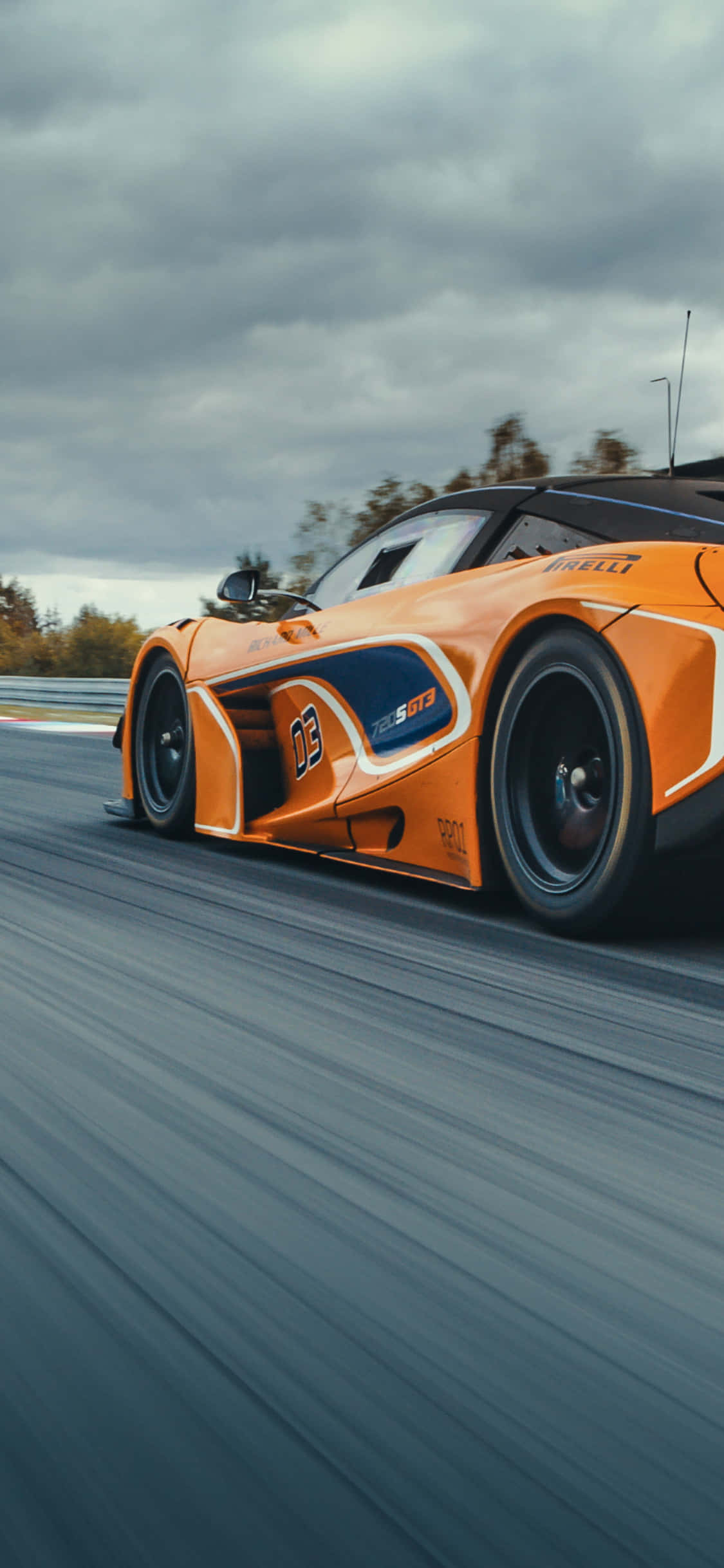 Скорость встречает стиль — iPhone Xs и McLaren 720s Шпалери