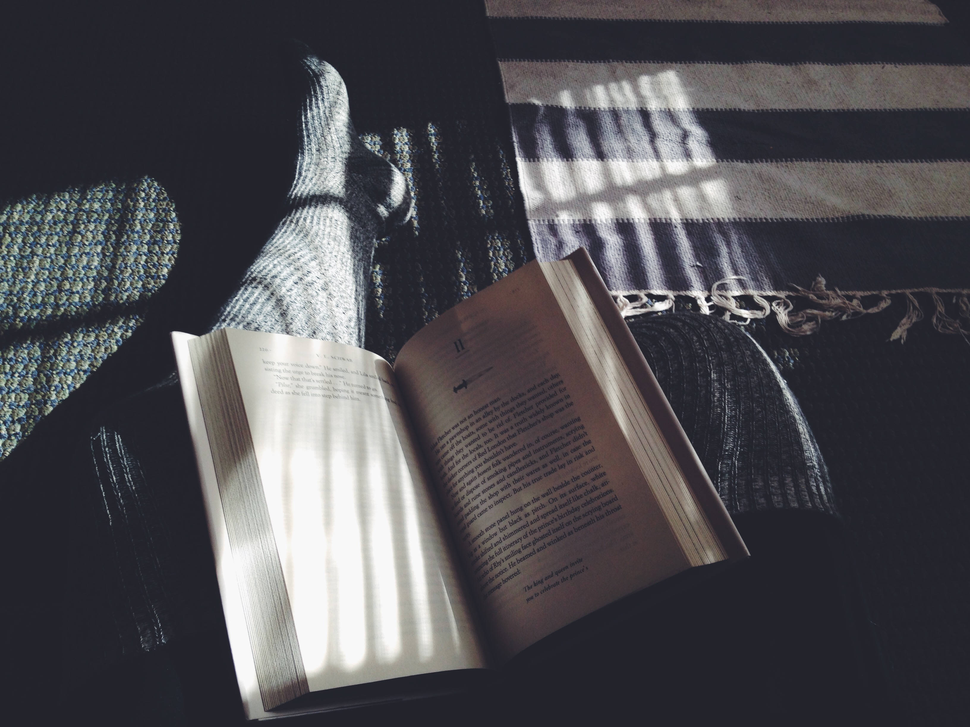 Сонячна книга естетика Шпалери