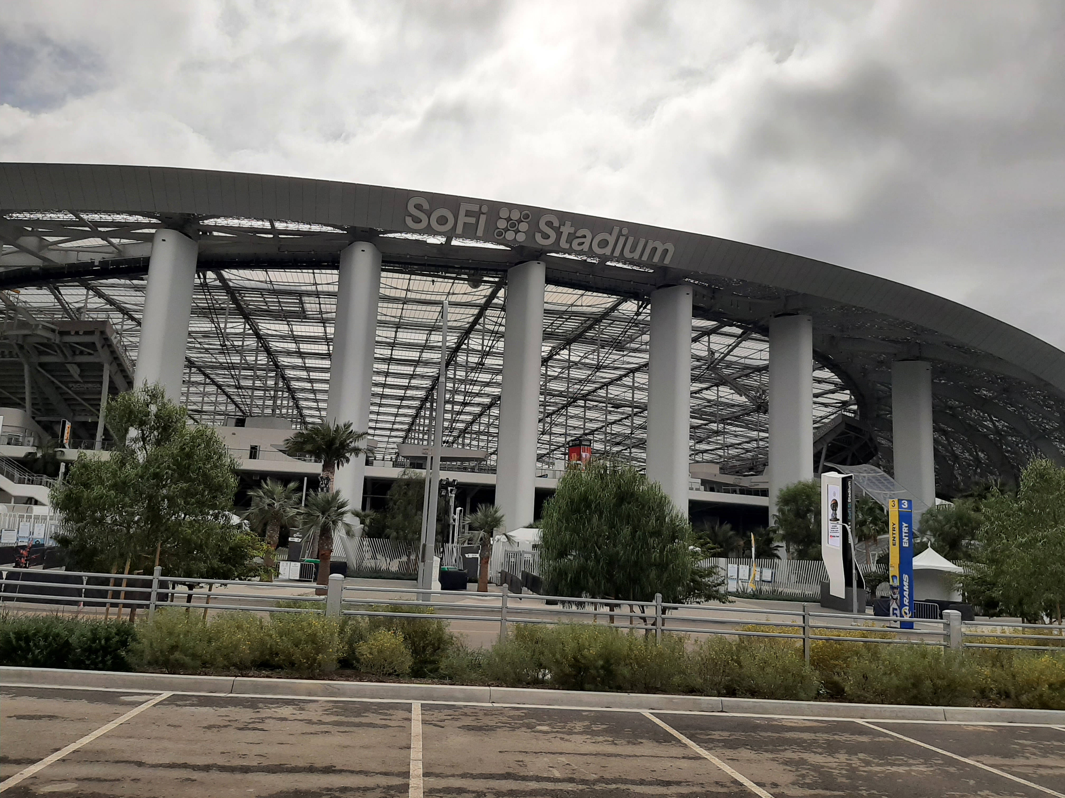 Стадіон SoFi — місце проведення матчів NFL Шпалери
