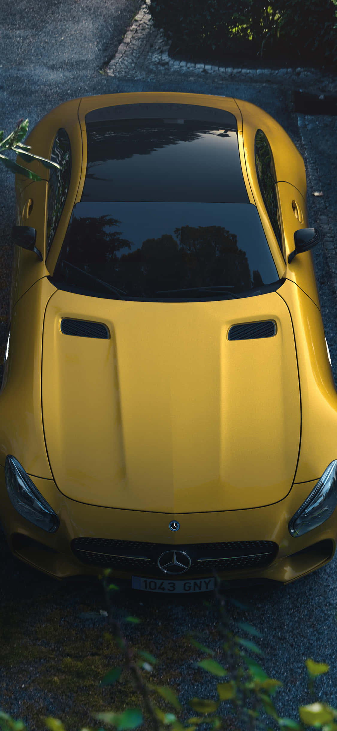 Фон iPhone X AMG GT-R Желтый AMG GT Шпалери