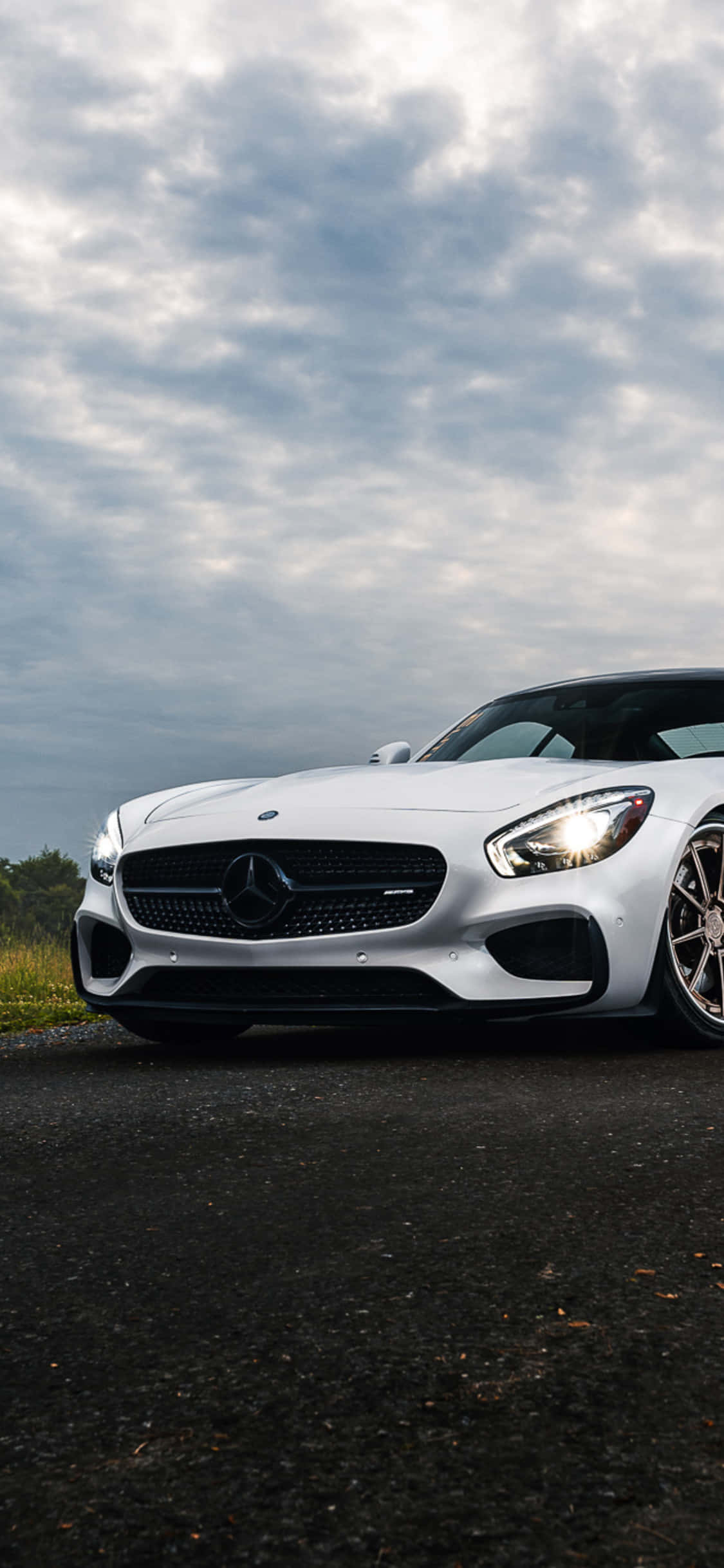 Фон iPhone X AMG GT-R White 2017 AMG GT Шпалери