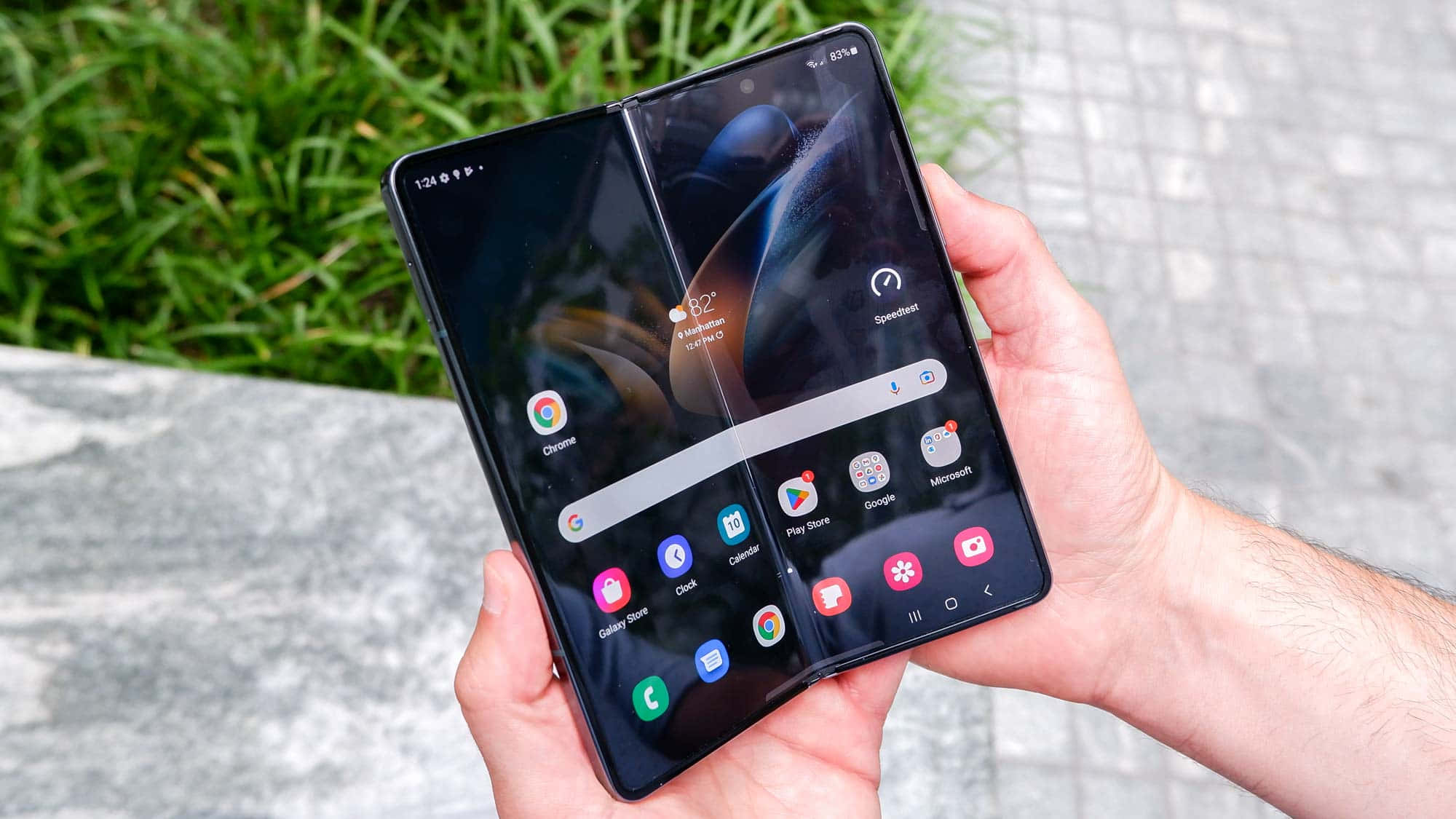 Фото Samsung Galaxy Z Fold 4 Шпалери