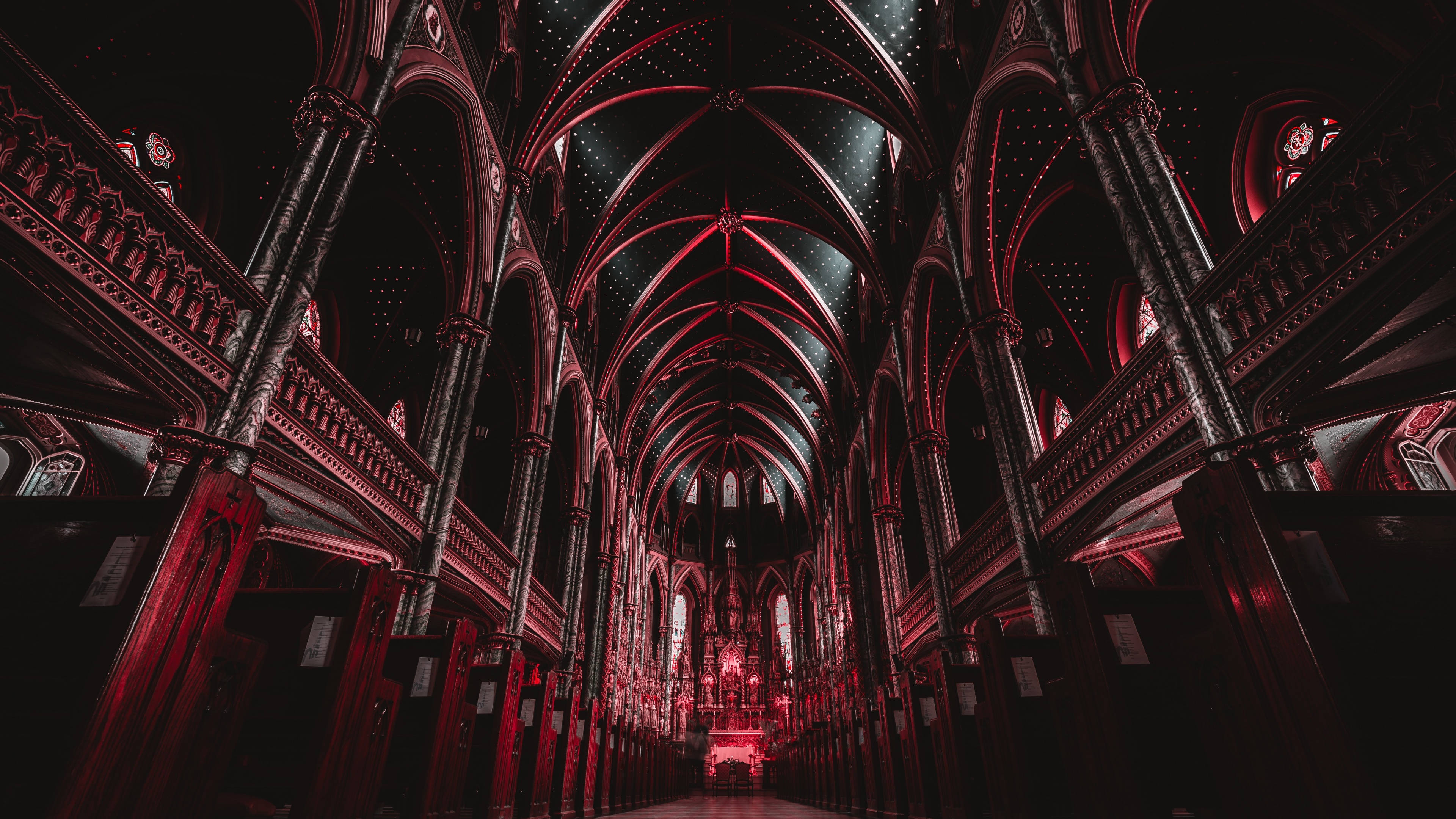Чорно-червоний 4K собор Шпалери