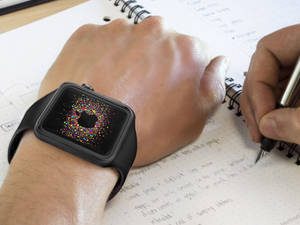 Обои Apple Watch с черным силиконовым ремешком — Apple Watch Шпалери