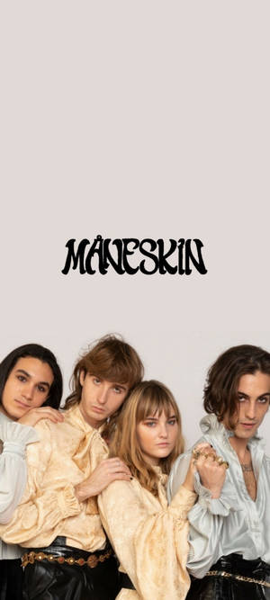 Maneskin парный комплект одежды обои — iPhone 13 Mini Шпалери