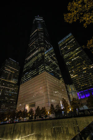 One World Trade Center Нью-Йорк Ночь iPhone — Xiaomi Pad 9 Pro Шпалери