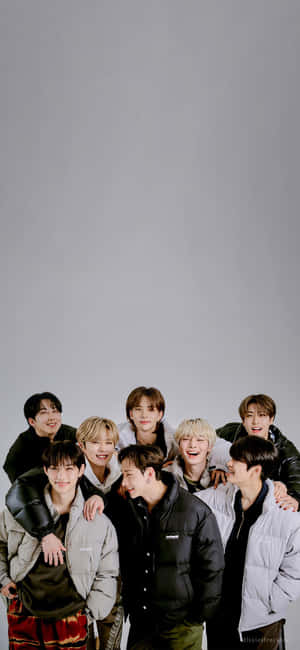 Stray Kids OT8 — iPhone Air Шпалери