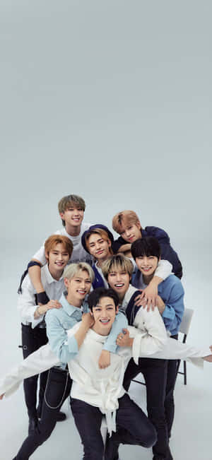 Stray Kids 2020 — iPhone 15 Шпалери