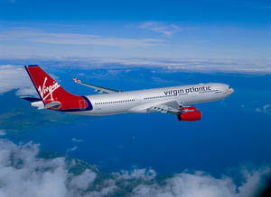 Взліт літака Virgin Atlantic — Блакитне небо Шпалери