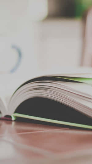 Книжные эстетические изображения — Книжкова естетика Шпалери