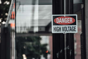 Фон Danger — MacBook Pro M3 Шпалери