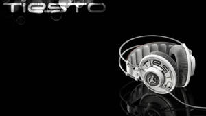 Крутая графика Tiesto с наушниками обої — Экономия заряда Шпалери