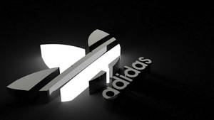 Монохромные обои с логотипом бренда Adidas — True Black Шпалери