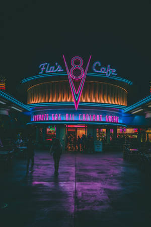 Оживленная атмосфера в кафе Flo's V8 в Disney California Adventure Park — Huawei MatePad Air (2026) Шпалери