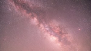 Мрійна світло-рожева зоряна нічь с сіающими рожевыми зорями. — Світло-рожевий естетика Шпалери