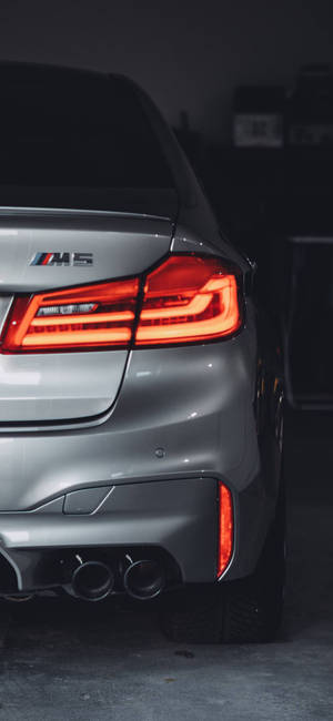 Серый BMW M5 автомобиль iPhone — iPhone 12 Шпалери
