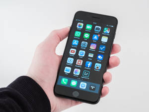 Экран iPhone 8